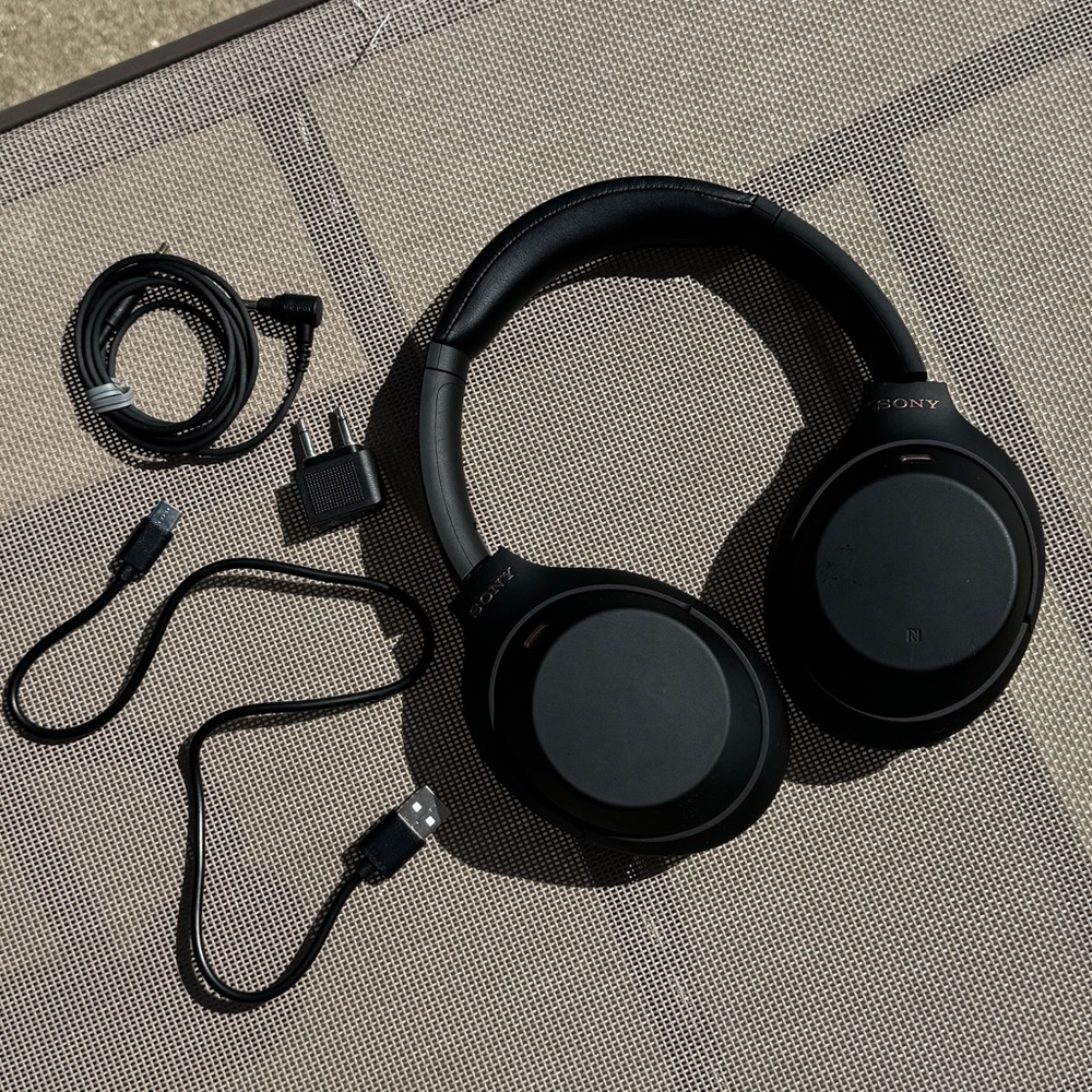 Sony WH-1000XM4 Wireless Premium Noise Canceling Headphones | Black